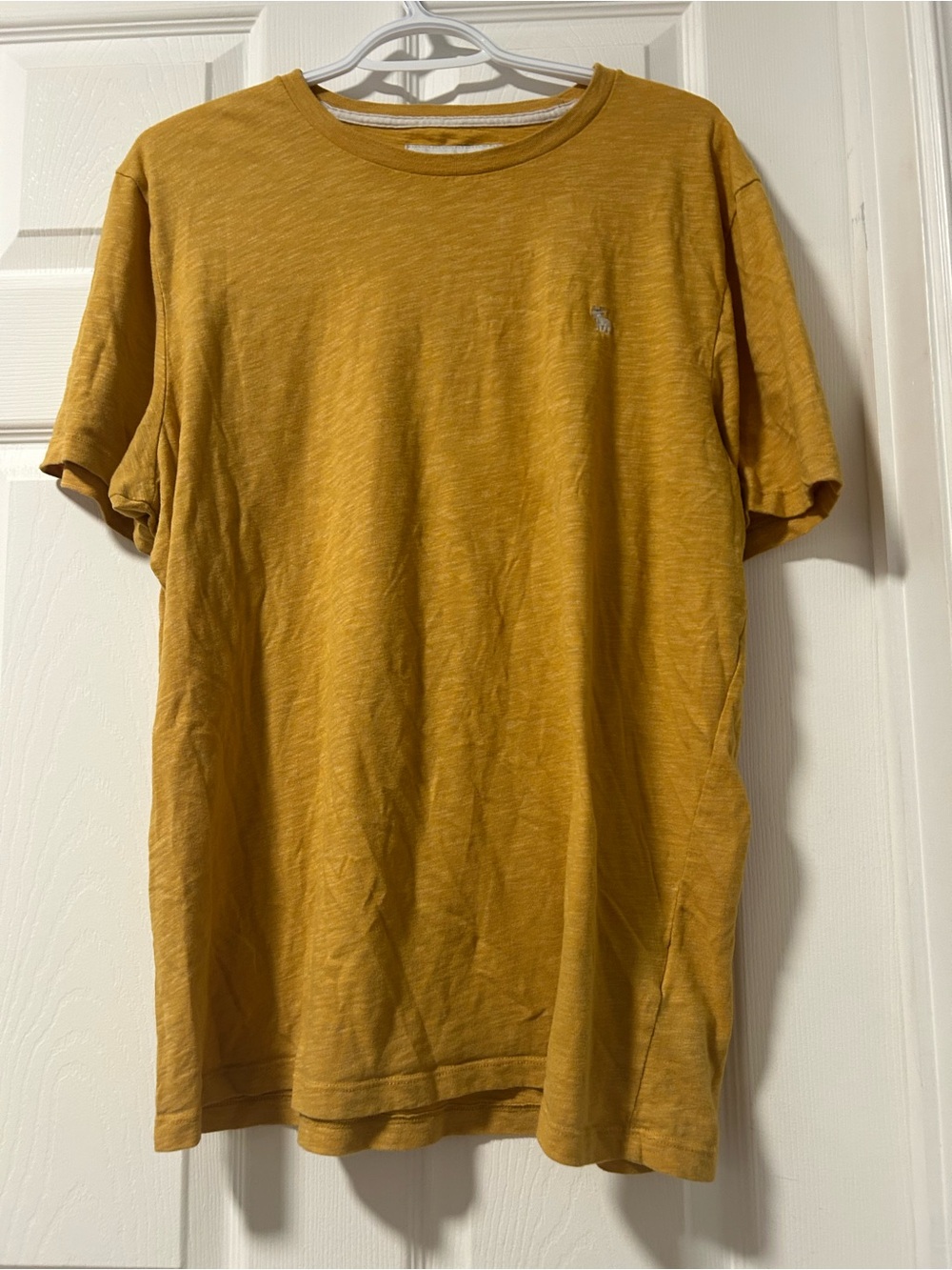 Men's Mustard Short-Sleeve Crewneck T-Shirt
